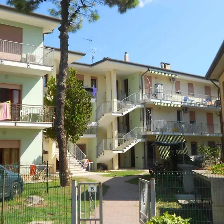 Apartment 5 *