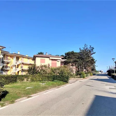 Apartment 5 *